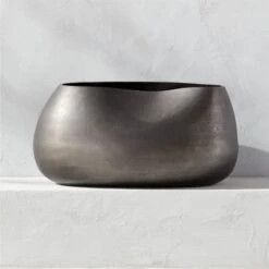Aakil Metal Indoor/Outdoor Planter