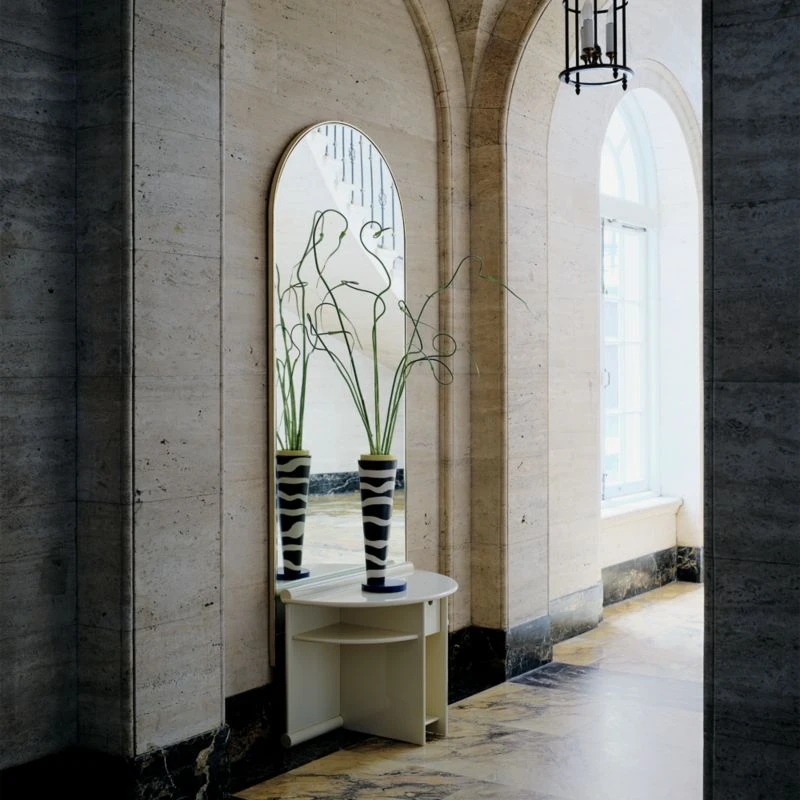 Osoppo Ivory Lacquered Nightstand - Image 2