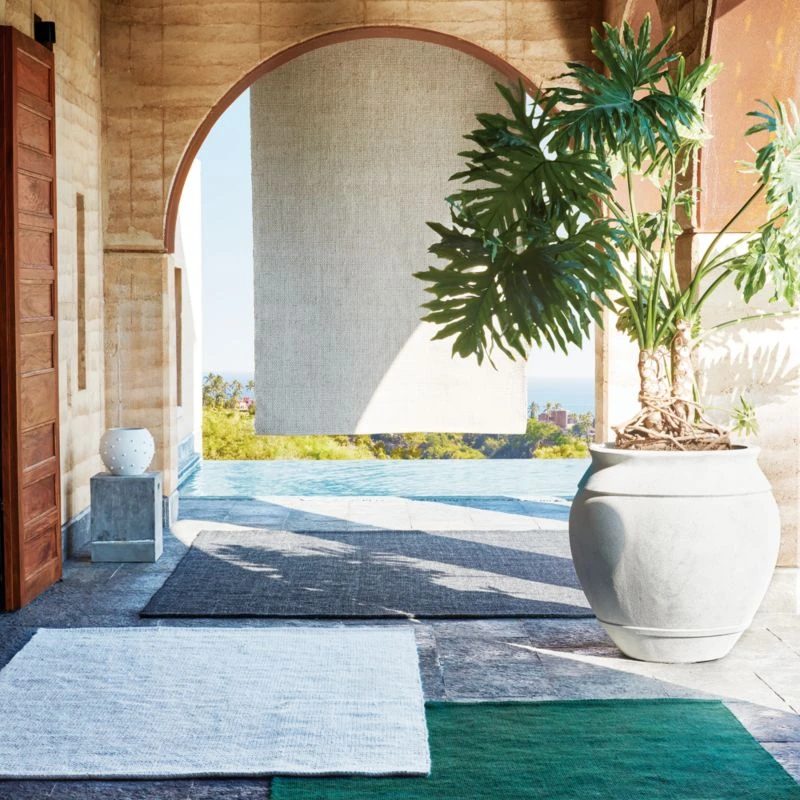 Rodes Performance White Indoor/Outdoor Area Rug 5'x8' - Image 4