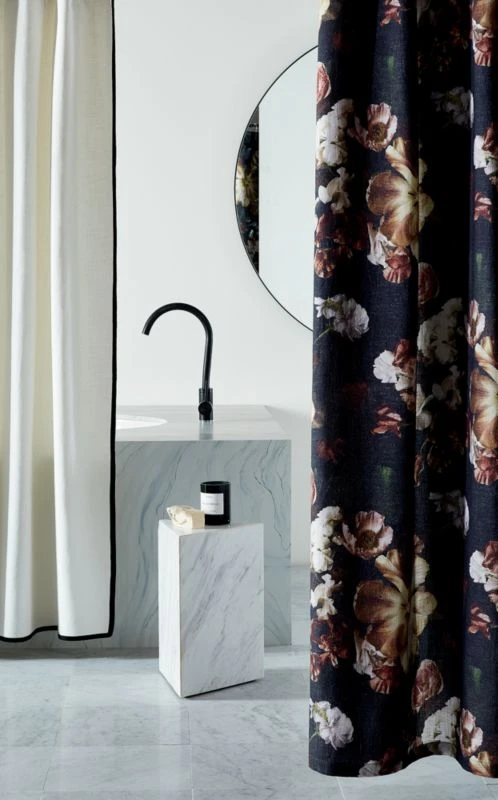 Capri Black Border Shower Curtain 84" - Image 7