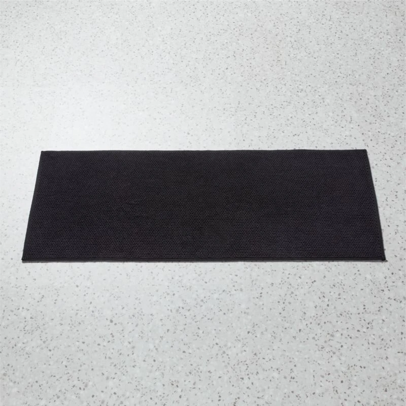 En Pointe Organic Cotton Black Bath Runner Rug 24"x60"