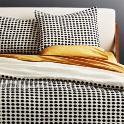 Estela Black And White Organic Cotton Duvet Cover And Shams