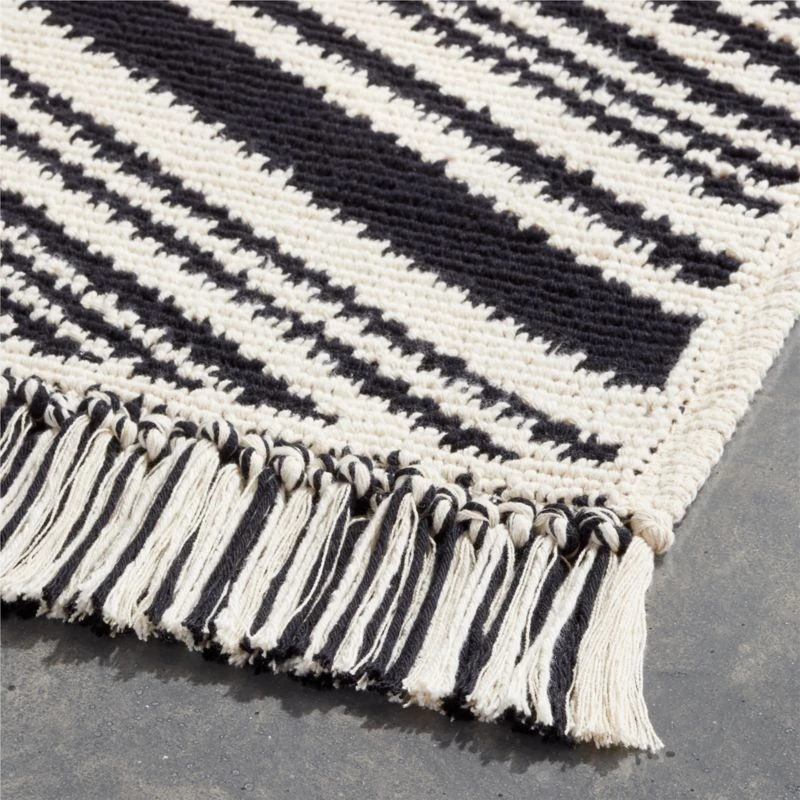 Onca Black And White Bath Mat 24"x36" - Image 4