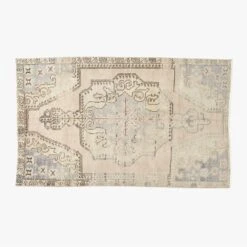 Vintage Handknotted Wool Turkish Rug 4'1"x6'11"