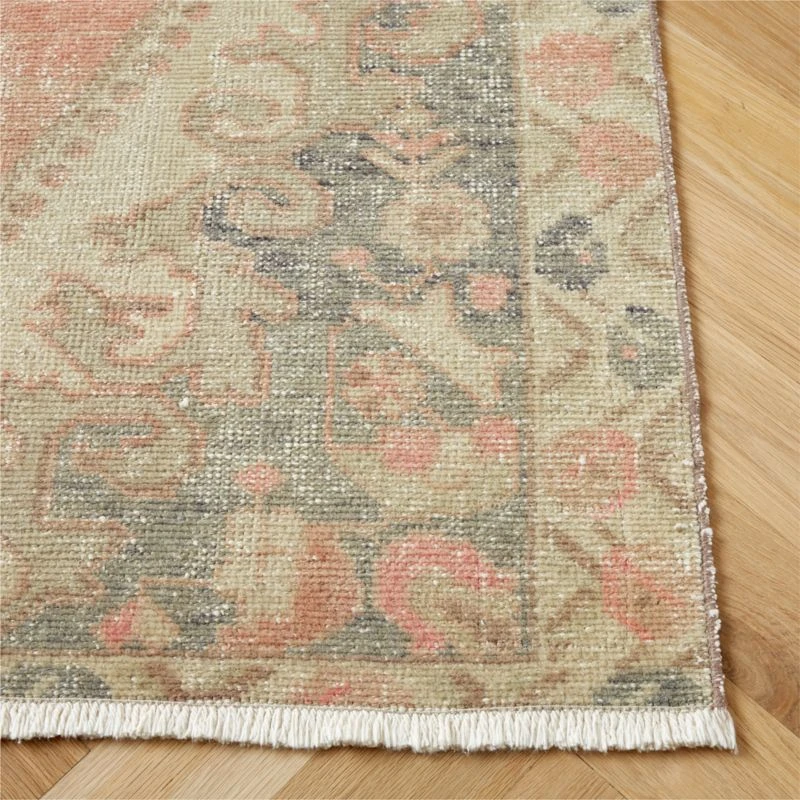 Vintage Handknotted Wool Turkish Rug 4'8"x7' - Image 4